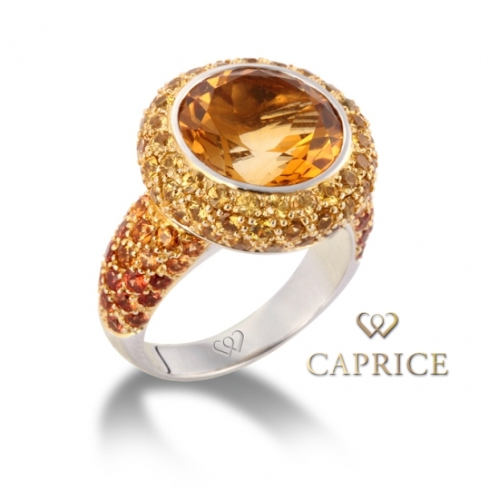 Woman gold ring