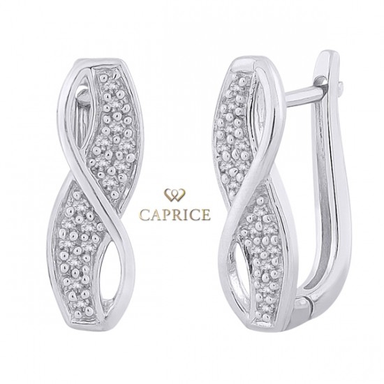 Woman diamond earring